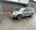 Серый Ниссан ИксТрейл, объемом двигателя 2 л и пробегом 303 тыс. км за 3600 $, фото 3 на Automoto.ua