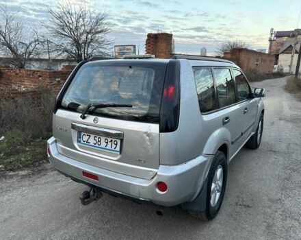 Сірий Ніссан ІксТрейл, об'ємом двигуна 2.2 л та пробігом 318 тис. км за 3300 $, фото 4 на Automoto.ua