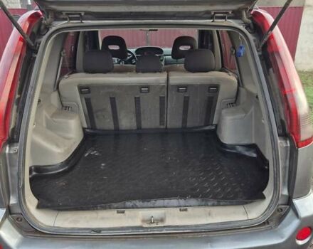 Серый Ниссан ИксТрейл, объемом двигателя 2.2 л и пробегом 383 тыс. км за 6000 $, фото 1 на Automoto.ua