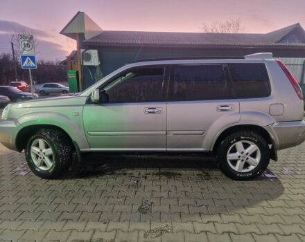 Серый Ниссан ИксТрейл, объемом двигателя 2.2 л и пробегом 238 тыс. км за 4500 $, фото 1 на Automoto.ua