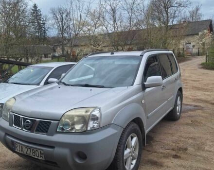 Серый Ниссан ИксТрейл, объемом двигателя 0 л и пробегом 177 тыс. км за 4200 $, фото 1 на Automoto.ua