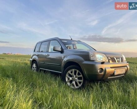 Серый Ниссан ИксТрейл, объемом двигателя 2.5 л и пробегом 360 тыс. км за 6417 $, фото 25 на Automoto.ua