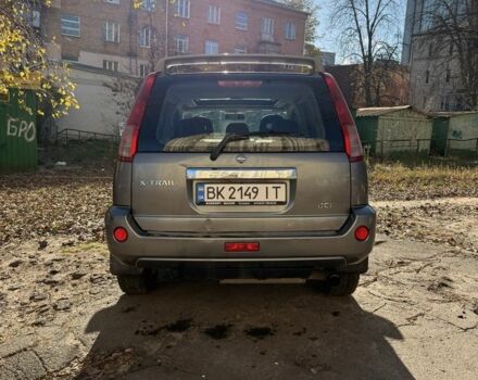 Сірий Ніссан ІксТрейл, об'ємом двигуна 2.2 л та пробігом 3 тис. км за 3850 $, фото 3 на Automoto.ua