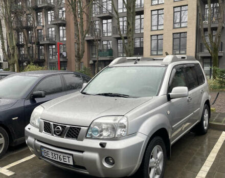 Серый Ниссан ИксТрейл, объемом двигателя 2 л и пробегом 208 тыс. км за 6600 $, фото 6 на Automoto.ua