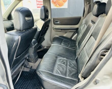 Серый Ниссан ИксТрейл, объемом двигателя 2.2 л и пробегом 280 тыс. км за 3400 $, фото 15 на Automoto.ua