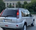 Серый Ниссан ИксТрейл, объемом двигателя 2.2 л и пробегом 349 тыс. км за 5650 $, фото 2 на Automoto.ua