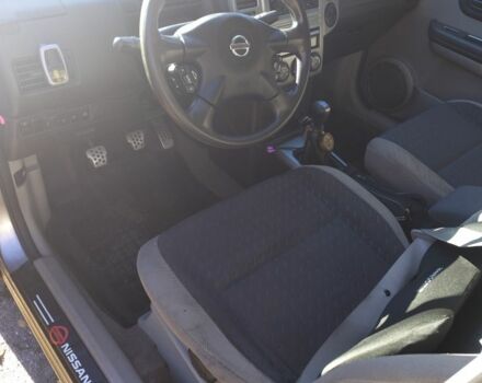 Серый Ниссан ИксТрейл, объемом двигателя 2.2 л и пробегом 286 тыс. км за 6000 $, фото 8 на Automoto.ua