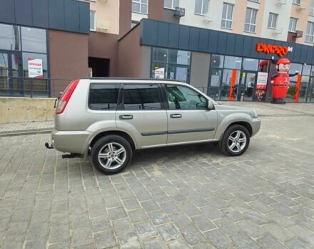 Серый Ниссан ИксТрейл, объемом двигателя 2.2 л и пробегом 320 тыс. км за 3550 $, фото 5 на Automoto.ua