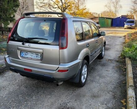 Сірий Ніссан ІксТрейл, об'ємом двигуна 1.9 л та пробігом 250 тис. км за 4300 $, фото 3 на Automoto.ua