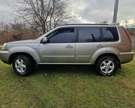 Сірий Ніссан ІксТрейл, об'ємом двигуна 2.2 л та пробігом 239 тис. км за 3900 $, фото 10 на Automoto.ua