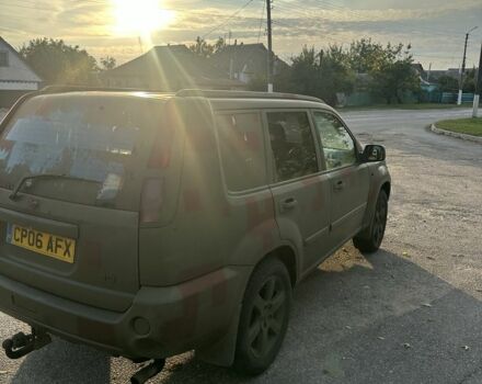 Сірий Ніссан ІксТрейл, об'ємом двигуна 2.2 л та пробігом 258 тис. км за 2800 $, фото 5 на Automoto.ua