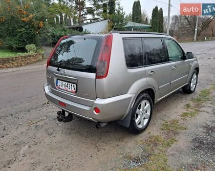 Сірий Ніссан ІксТрейл, об'ємом двигуна 2.2 л та пробігом 350 тис. км за 3750 $, фото 9 на Automoto.ua