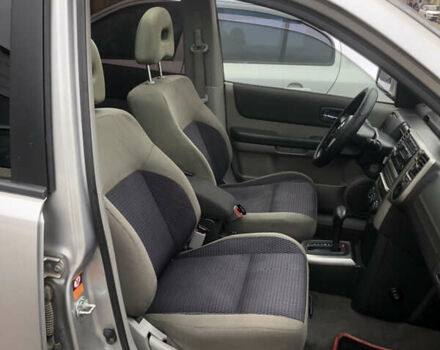 Серый Ниссан ИксТрейл, объемом двигателя 2 л и пробегом 192 тыс. км за 6600 $, фото 10 на Automoto.ua