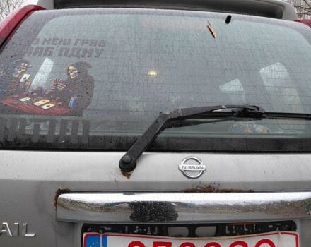 Серый Ниссан ИксТрейл, объемом двигателя 2.2 л и пробегом 485 тыс. км за 3500 $, фото 7 на Automoto.ua