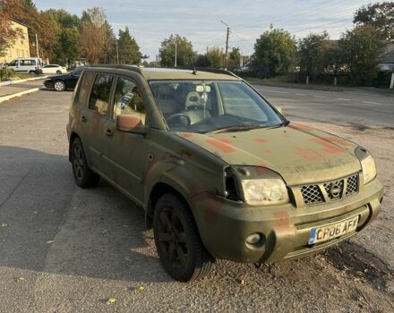 Сірий Ніссан ІксТрейл, об'ємом двигуна 2.2 л та пробігом 258 тис. км за 2800 $, фото 2 на Automoto.ua