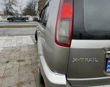 Сірий Ніссан ІксТрейл, об'ємом двигуна 2.2 л та пробігом 415 тис. км за 2380 $, фото 3 на Automoto.ua