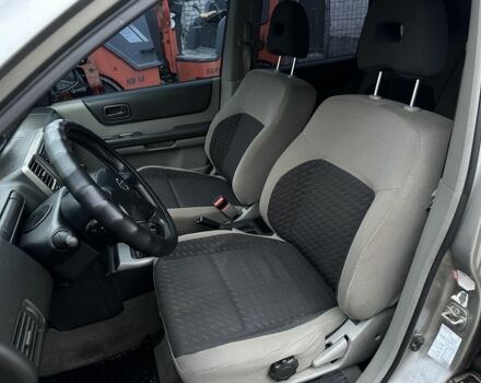 Сірий Ніссан ІксТрейл, об'ємом двигуна 2.2 л та пробігом 258 тис. км за 3800 $, фото 10 на Automoto.ua