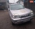 Сірий Ніссан ІксТрейл, об'ємом двигуна 2.2 л та пробігом 300 тис. км за 5000 $, фото 1 на Automoto.ua
