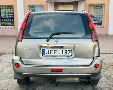 Серый Ниссан ИксТрейл, объемом двигателя 2.2 л и пробегом 280 тыс. км за 3400 $, фото 7 на Automoto.ua