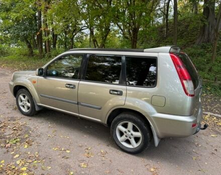 Сірий Ніссан ІксТрейл, об'ємом двигуна 0 л та пробігом 240 тис. км за 3999 $, фото 4 на Automoto.ua