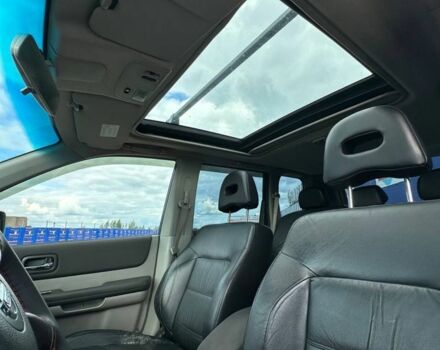 Серый Ниссан ИксТрейл, объемом двигателя 2.2 л и пробегом 230 тыс. км за 3899 $, фото 5 на Automoto.ua