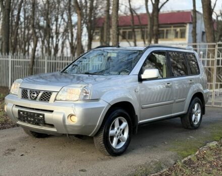 Серый Ниссан ИксТрейл, объемом двигателя 2.2 л и пробегом 297 тыс. км за 4950 $, фото 2 на Automoto.ua