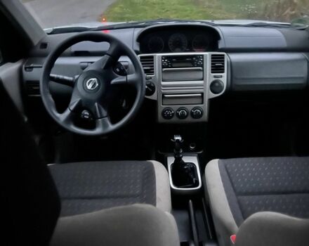 Серый Ниссан ИксТрейл, объемом двигателя 2.2 л и пробегом 267 тыс. км за 4400 $, фото 12 на Automoto.ua