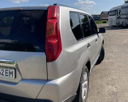 Серый Ниссан ИксТрейл, объемом двигателя 2.49 л и пробегом 248 тыс. км за 9800 $, фото 8 на Automoto.ua