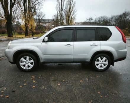 Сірий Ніссан ІксТрейл, об'ємом двигуна 2.5 л та пробігом 295 тис. км за 8200 $, фото 4 на Automoto.ua