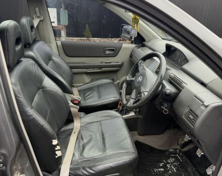 Серый Ниссан ИксТрейл, объемом двигателя 2.2 л и пробегом 150 тыс. км за 2500 $, фото 14 на Automoto.ua