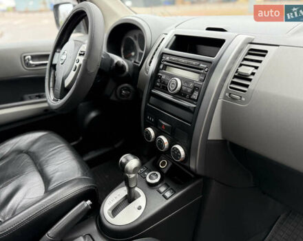 Сірий Ніссан ІксТрейл, об'ємом двигуна 2 л та пробігом 239 тис. км за 8200 $, фото 11 на Automoto.ua