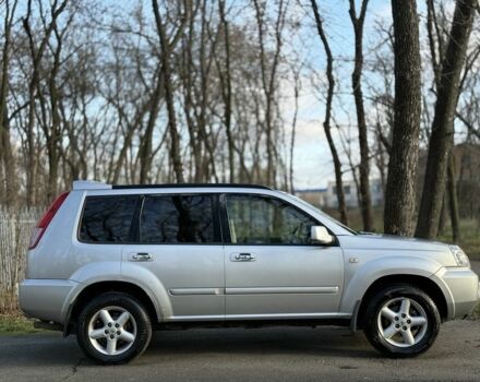 Серый Ниссан ИксТрейл, объемом двигателя 2.2 л и пробегом 297 тыс. км за 4950 $, фото 7 на Automoto.ua