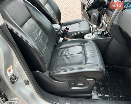 Серый Ниссан ИксТрейл, объемом двигателя 2.5 л и пробегом 155 тыс. км за 8750 $, фото 45 на Automoto.ua