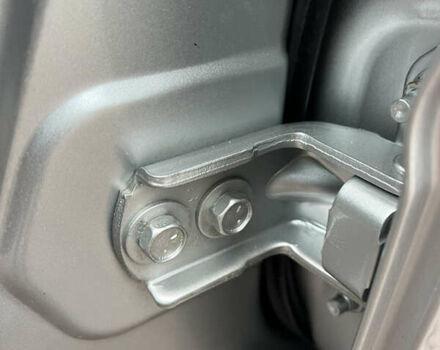 Серый Ниссан ИксТрейл, объемом двигателя 2.5 л и пробегом 155 тыс. км за 8750 $, фото 17 на Automoto.ua