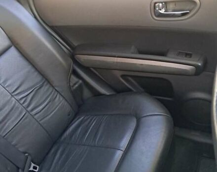 Серый Ниссан ИксТрейл, объемом двигателя 2 л и пробегом 207 тыс. км за 10000 $, фото 15 на Automoto.ua