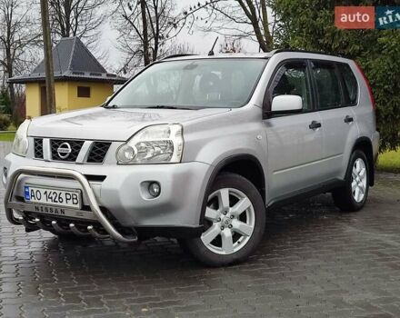 Серый Ниссан ИксТрейл, объемом двигателя 2 л и пробегом 230 тыс. км за 7900 $, фото 14 на Automoto.ua