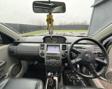 Серый Ниссан ИксТрейл, объемом двигателя 2.2 л и пробегом 150 тыс. км за 2500 $, фото 10 на Automoto.ua