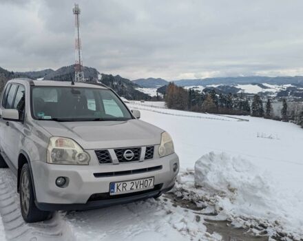 Серый Ниссан ИксТрейл, объемом двигателя 2 л и пробегом 247 тыс. км за 5911 $, фото 3 на Automoto.ua