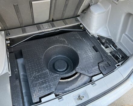 Серый Ниссан ИксТрейл, объемом двигателя 2.2 л и пробегом 297 тыс. км за 4950 $, фото 23 на Automoto.ua