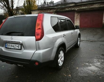 Сірий Ніссан ІксТрейл, об'ємом двигуна 2.5 л та пробігом 295 тис. км за 8200 $, фото 2 на Automoto.ua