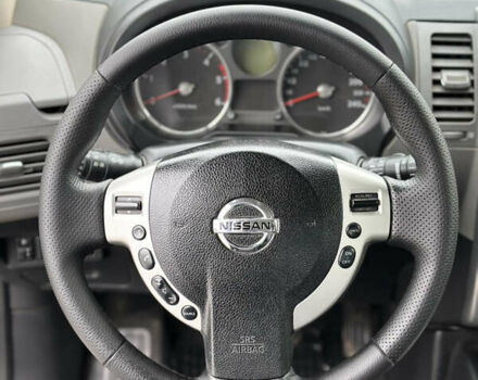 Серый Ниссан ИксТрейл, объемом двигателя 2 л и пробегом 247 тыс. км за 8800 $, фото 10 на Automoto.ua