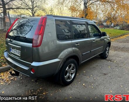 Серый Ниссан ИксТрейл, объемом двигателя 2.5 л и пробегом 333 тыс. км за 7100 $, фото 6 на Automoto.ua