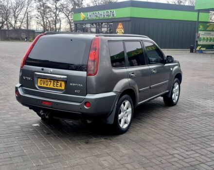 Серый Ниссан ИксТрейл, объемом двигателя 2 л и пробегом 160 тыс. км за 3550 $, фото 7 на Automoto.ua