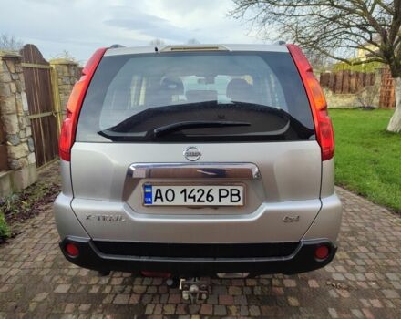 Серый Ниссан ИксТрейл, объемом двигателя 2 л и пробегом 230 тыс. км за 7950 $, фото 4 на Automoto.ua