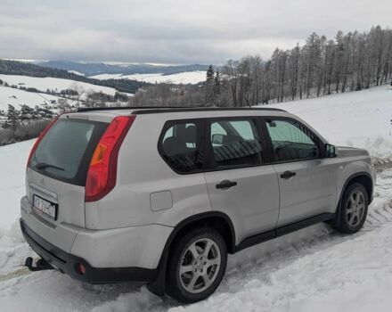 Серый Ниссан ИксТрейл, объемом двигателя 2 л и пробегом 247 тыс. км за 5911 $, фото 1 на Automoto.ua