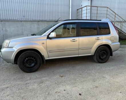 Сірий Ніссан ІксТрейл, об'ємом двигуна 2.2 л та пробігом 2 тис. км за 5000 $, фото 1 на Automoto.ua