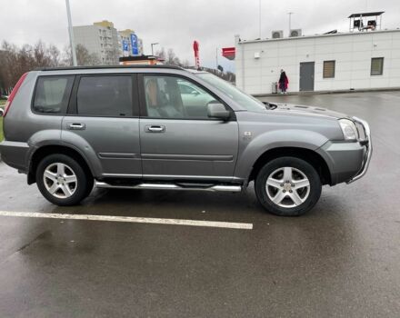 Серый Ниссан ИксТрейл, объемом двигателя 2.2 л и пробегом 229 тыс. км за 4650 $, фото 4 на Automoto.ua