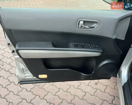 Серый Ниссан ИксТрейл, объемом двигателя 2.5 л и пробегом 155 тыс. км за 8750 $, фото 32 на Automoto.ua