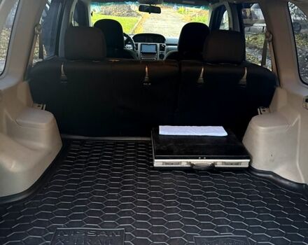 Серый Ниссан ИксТрейл, объемом двигателя 2.5 л и пробегом 333 тыс. км за 7100 $, фото 10 на Automoto.ua