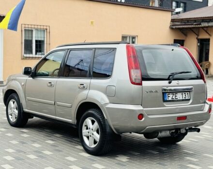 Серый Ниссан ИксТрейл, объемом двигателя 2.2 л и пробегом 170 тыс. км за 4250 $, фото 6 на Automoto.ua